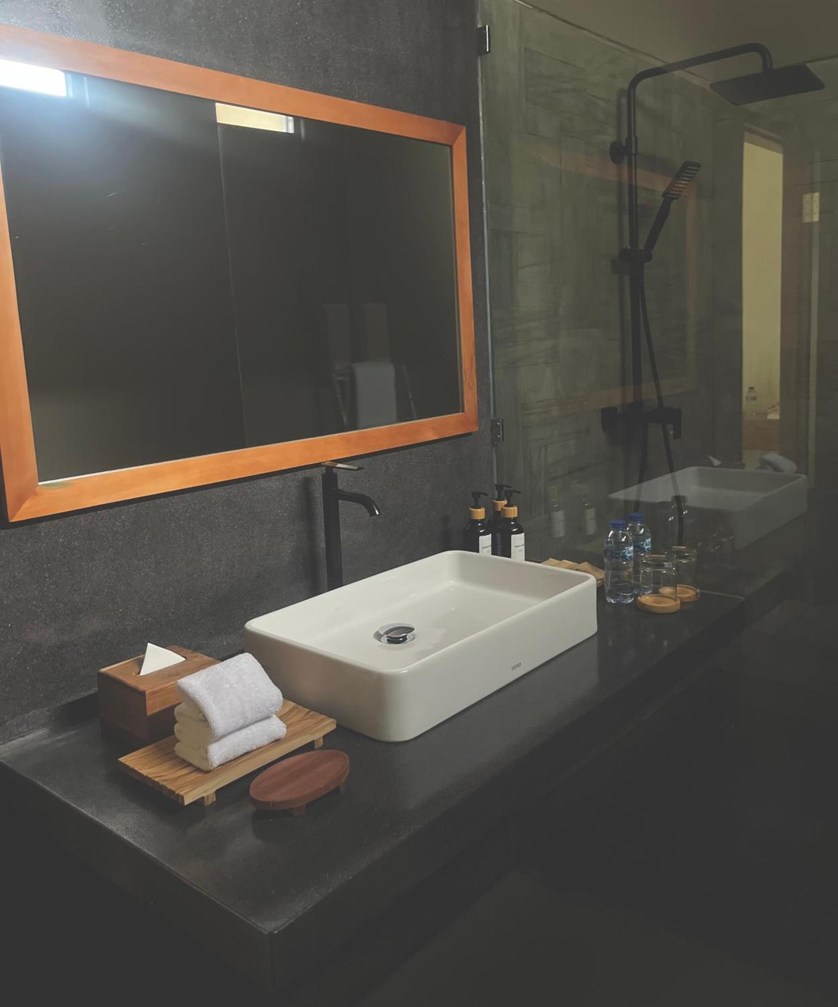 Tropical Almond Villa Uluwatu Екстериор снимка